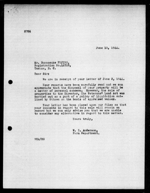 Scanned black-and-white microfilm of a typewritten reply letter to Bunnosuke Fujino from government representative WE Anderson regarding dispossession of their property.