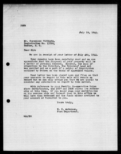 Scanned black-and-white microfilm of a typewritten reply letter to Suyekichi Fujikawa from government representative WE Anderson regarding dispossession of their property.