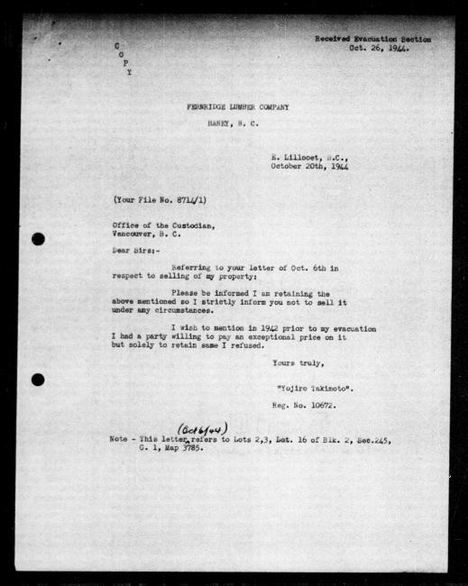 Un microfilm noir et blanc scanné d'une copie dactylographiée d'une lettre adressée au gouvernement de Yojiro Takimoto, sur le papier à en-tête du Fenridge Lumber Company, concernant la dépossession de sa propriété. Il y a une annotation dactylographiée avec la date en manuscrite qui lit le 16 octobre, 1944.