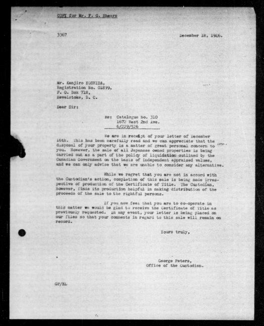 Un microfilm noir et blanc scanné d'une lettre de réponse dactylographiée à Kanjiro Yoshida du représentant du gouvernement George Peters concernant la dépossession de sa propriété.