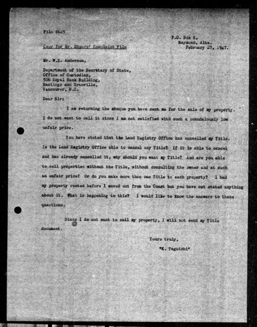 Un microfilm noir et blanc scanné d'une copie dactylographiée d'une lettre adressée au gouvernement de K Taguichi concernant la dépossession de sa propriété.