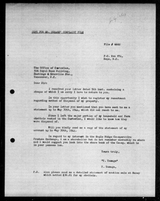 Un microfilm noir et blanc scanné d'une copie dactylographiée d'une lettre adressée au gouvernement de Y Yamaga concernant la dépossession de sa propriété. Il y a des annotations manuscrites.